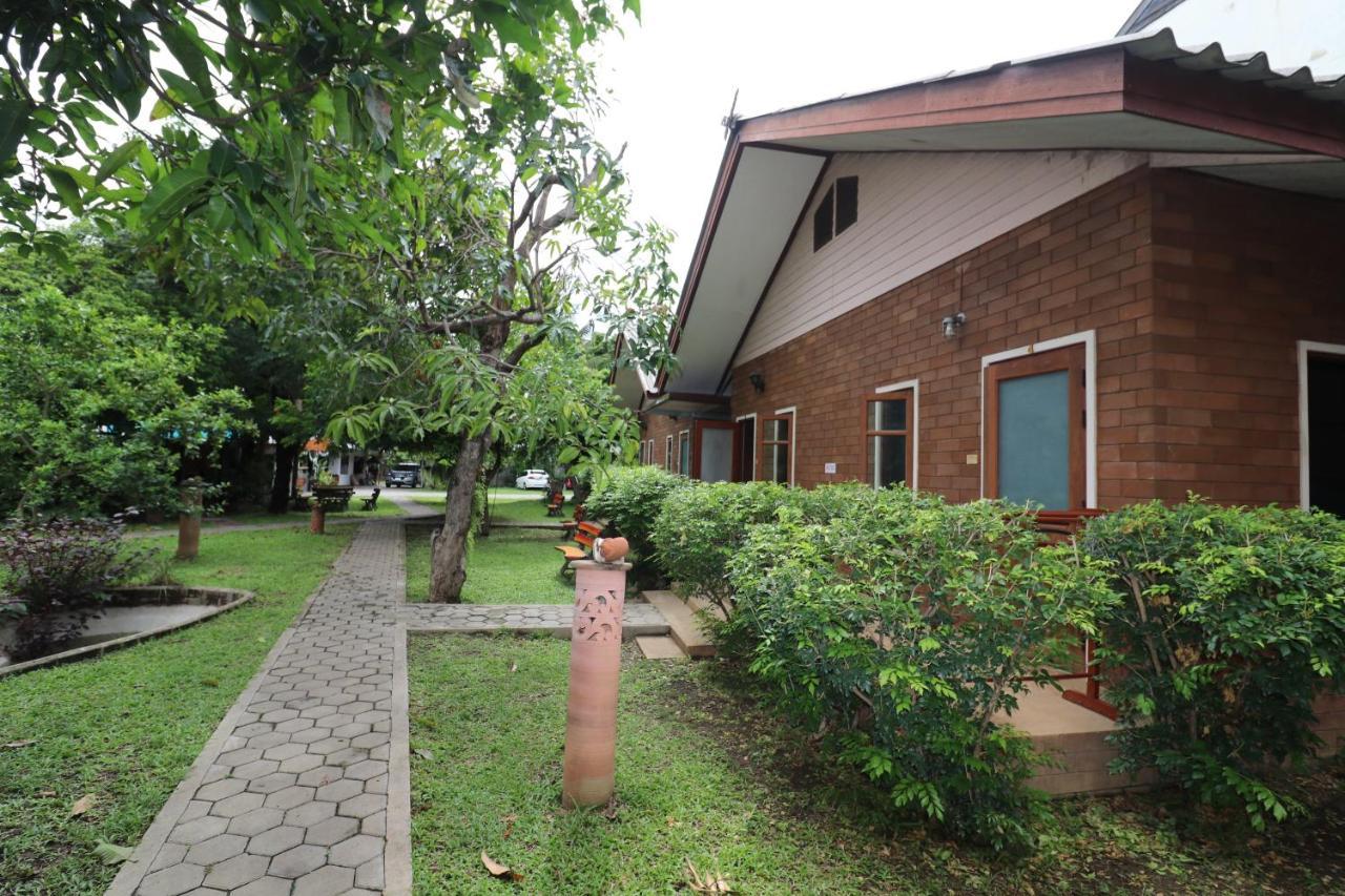 Gongkaew Huenkum Hotel Chiang Mai Zewnętrze zdjęcie